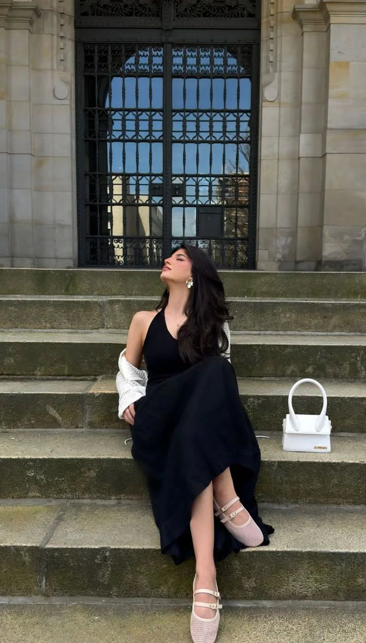 Buyishang Sexy A Line Halter Neckline Black Long Prom Dresses Party Dress